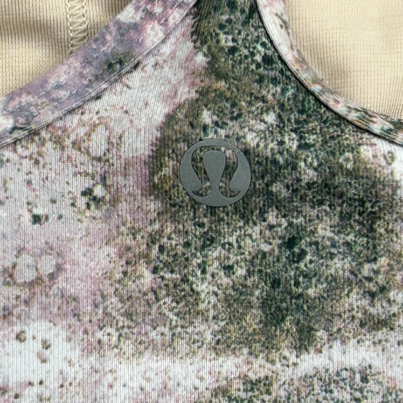 Lululemon Abstract Power Y Tank With Built in Bra Size 6 - Picture 3 of 6